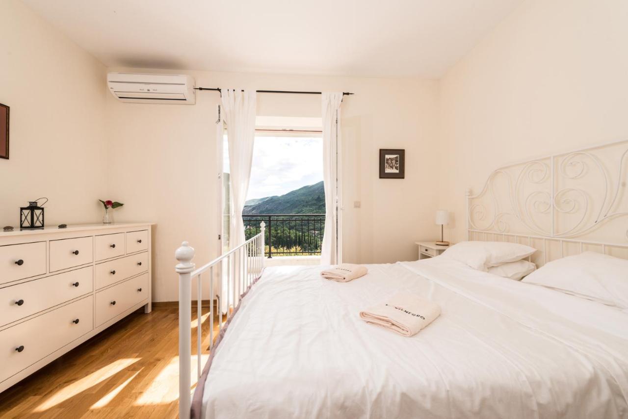 Lavender House With Shared Pool Villa Herceg Novi Bagian luar foto