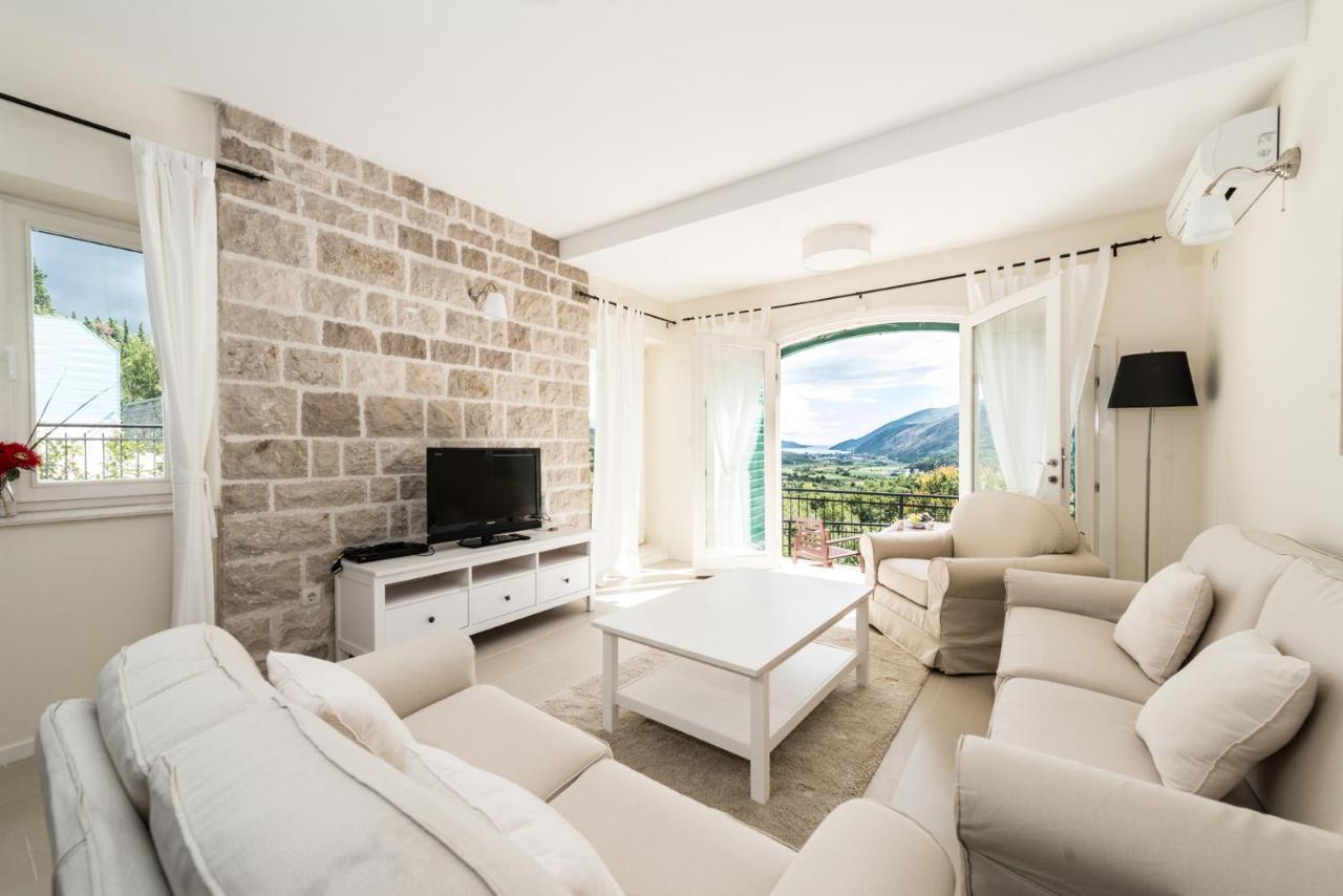 Lavender House With Shared Pool Villa Herceg Novi Bagian luar foto